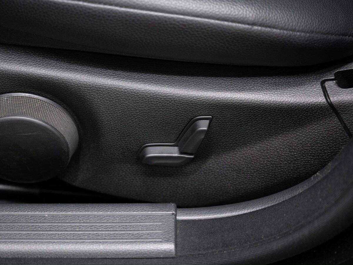 Купить Mercedes-Benz C-Класс с пробегом. Фото: #18