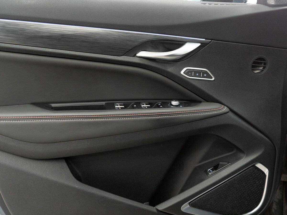 Купить Geely Tugella с пробегом. Фото: #14