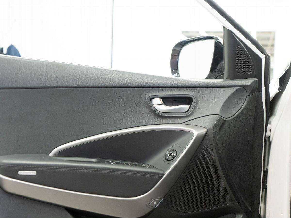 Купить Hyundai Santa Fe с пробегом. Фото: #14