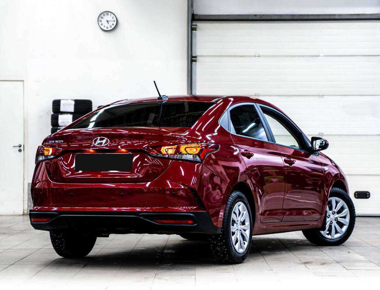 Купить Hyundai Solaris с пробегом. Фото: #2