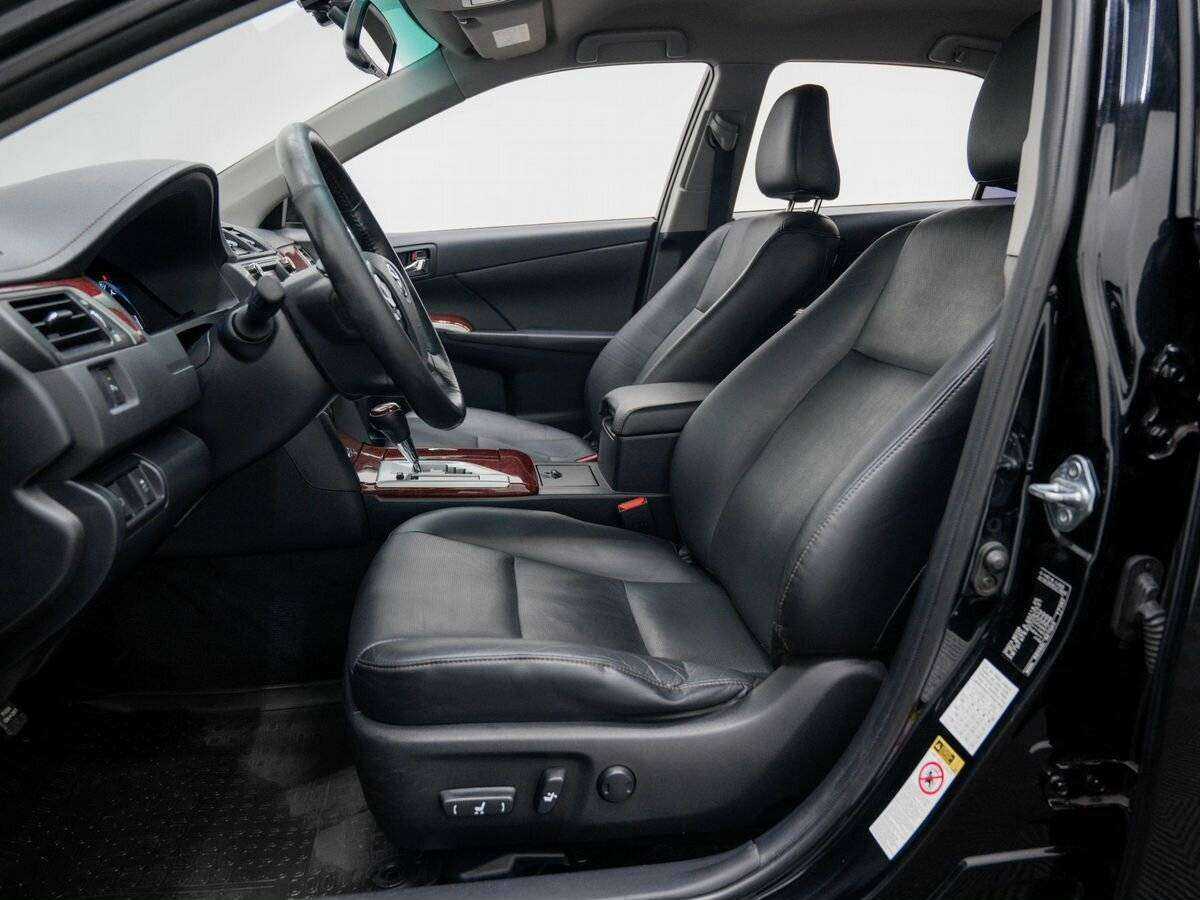 Продажа Б/У Тойота Камри. Фото: #14