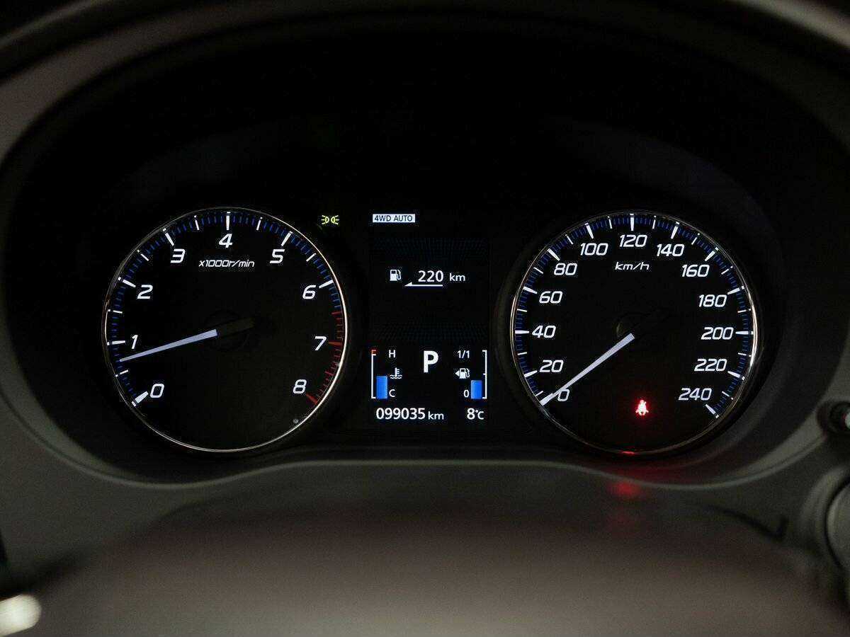 Купить Mitsubishi Outlander с пробегом. Фото: #10