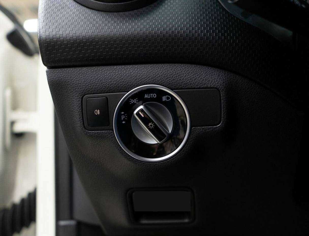 Купить Mercedes-Benz A-Класс с пробегом. Фото: #14