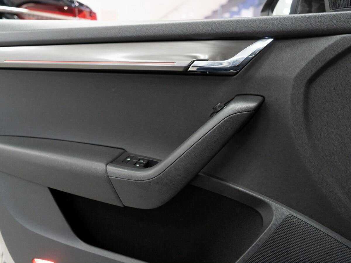 Купить Skoda Octavia с пробегом. Фото: #13