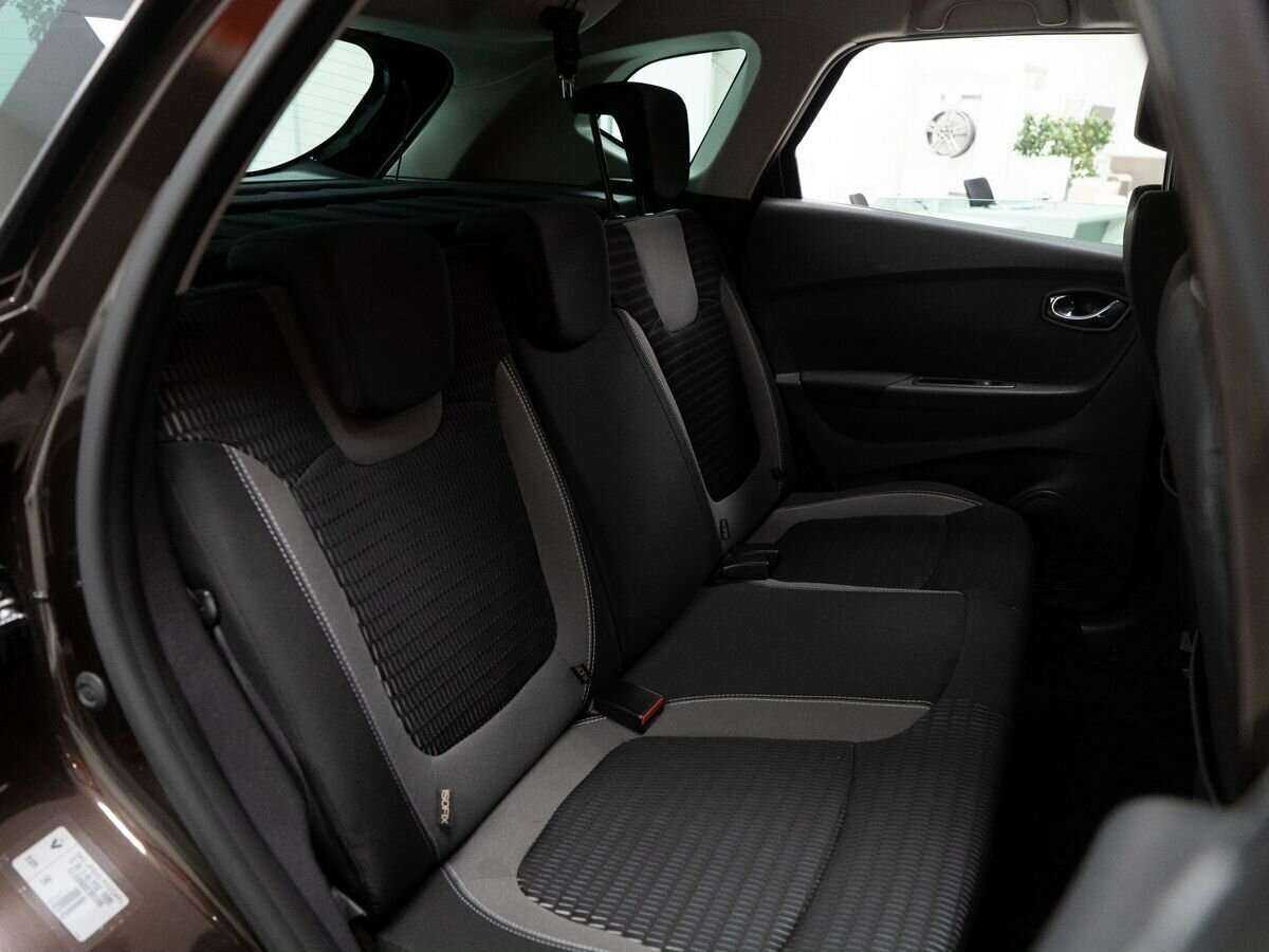 Купить Renault Kaptur с пробегом. Фото: #8