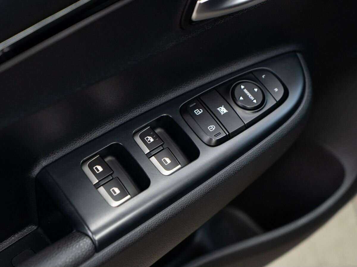 Купить Kia Rio с пробегом. Фото: #13