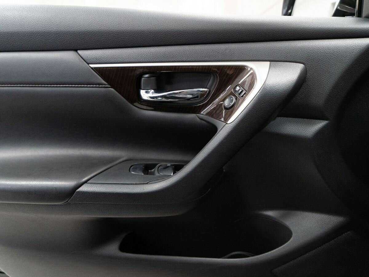 Купить Nissan Teana с пробегом. Фото: #13