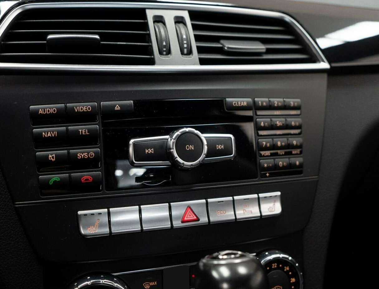 Купить Mercedes-Benz C-Класс с пробегом. Фото: #11