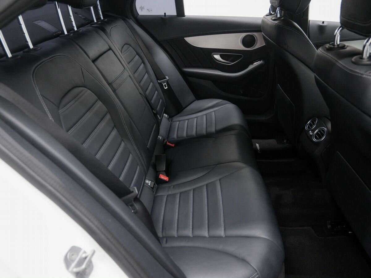 Купить Mercedes-Benz C-Класс с пробегом. Фото: #7