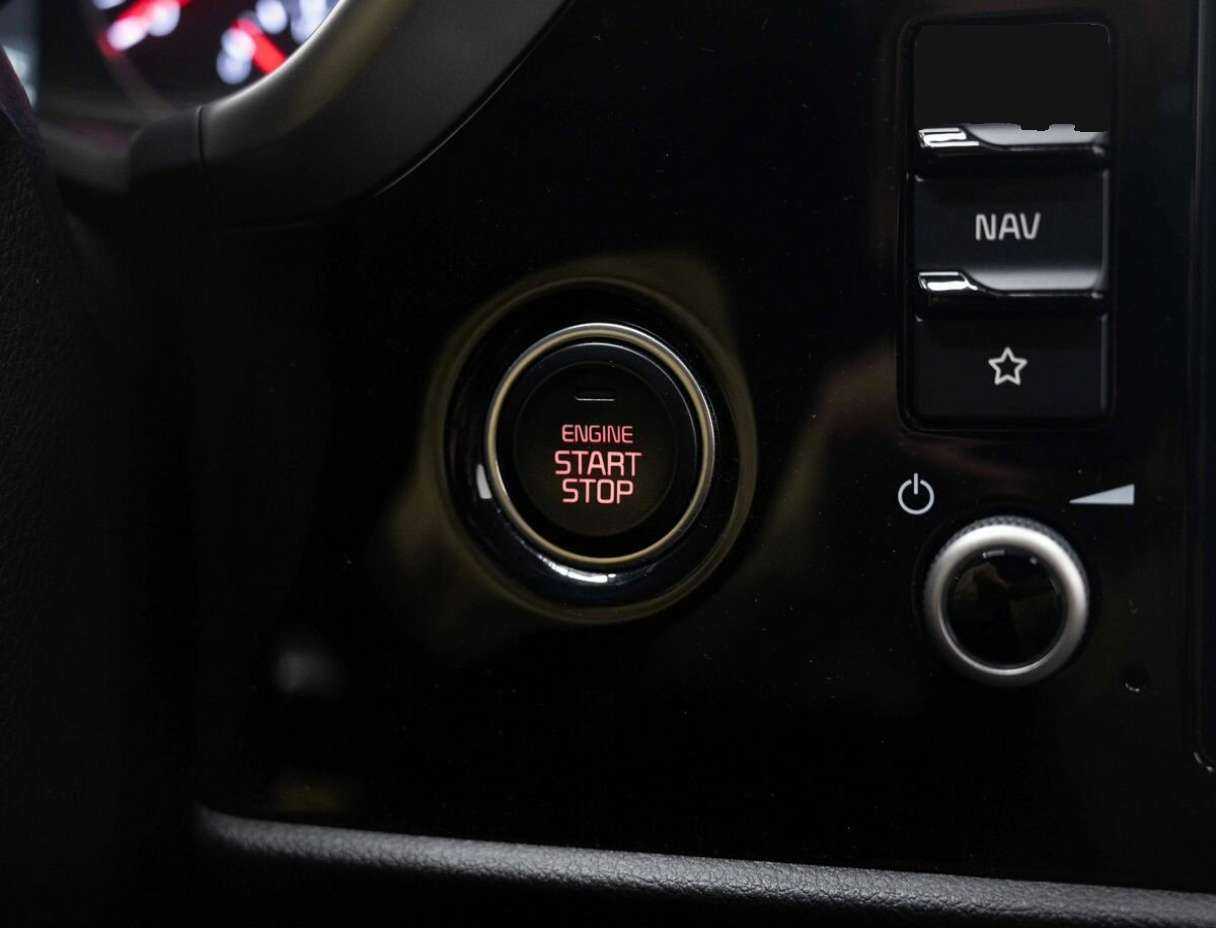 Купить Kia Rio с пробегом. Фото: #18