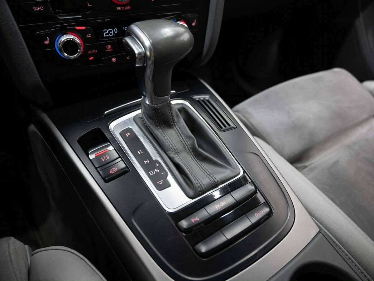 Купить Audi A4 с пробегом. Фото: #14