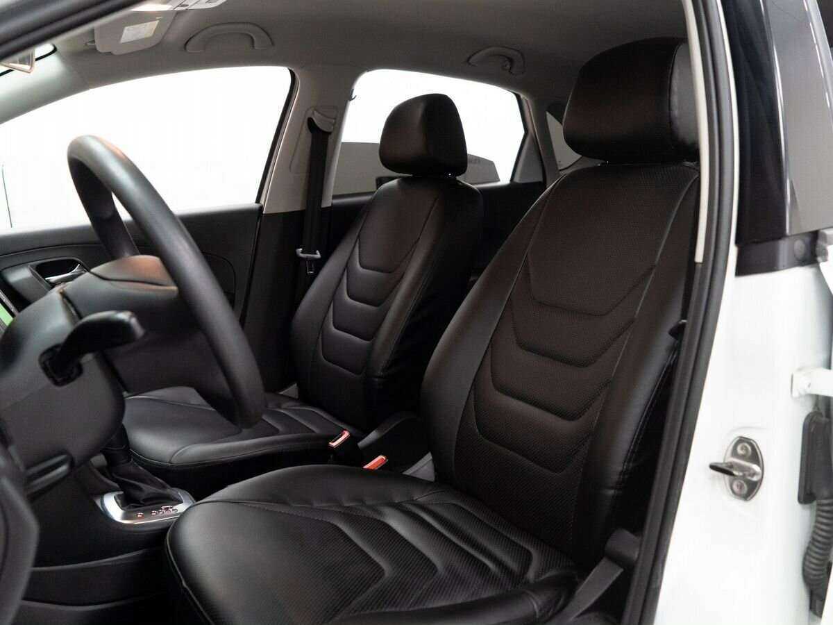 Купить Volkswagen Polo с пробегом. Фото: #5