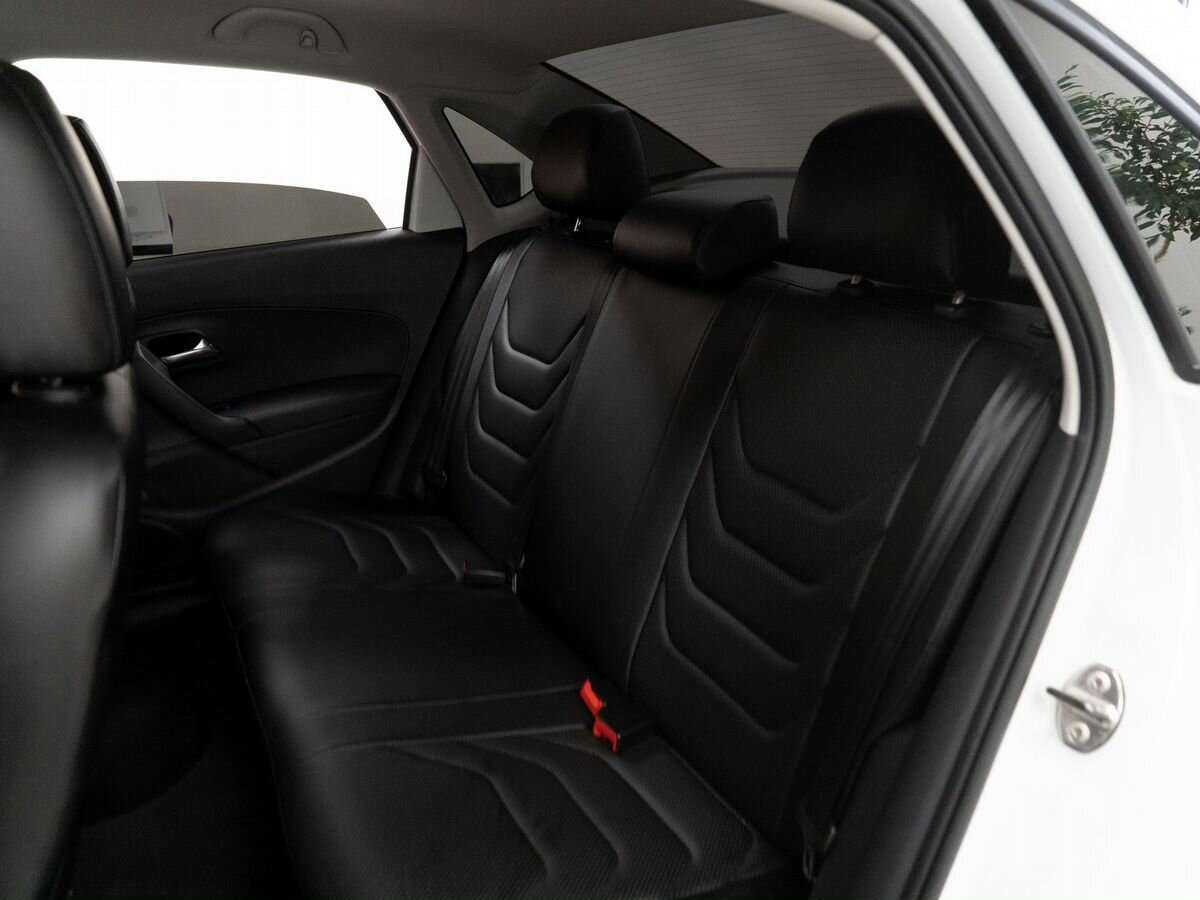Купить Volkswagen Polo с пробегом. Фото: #6