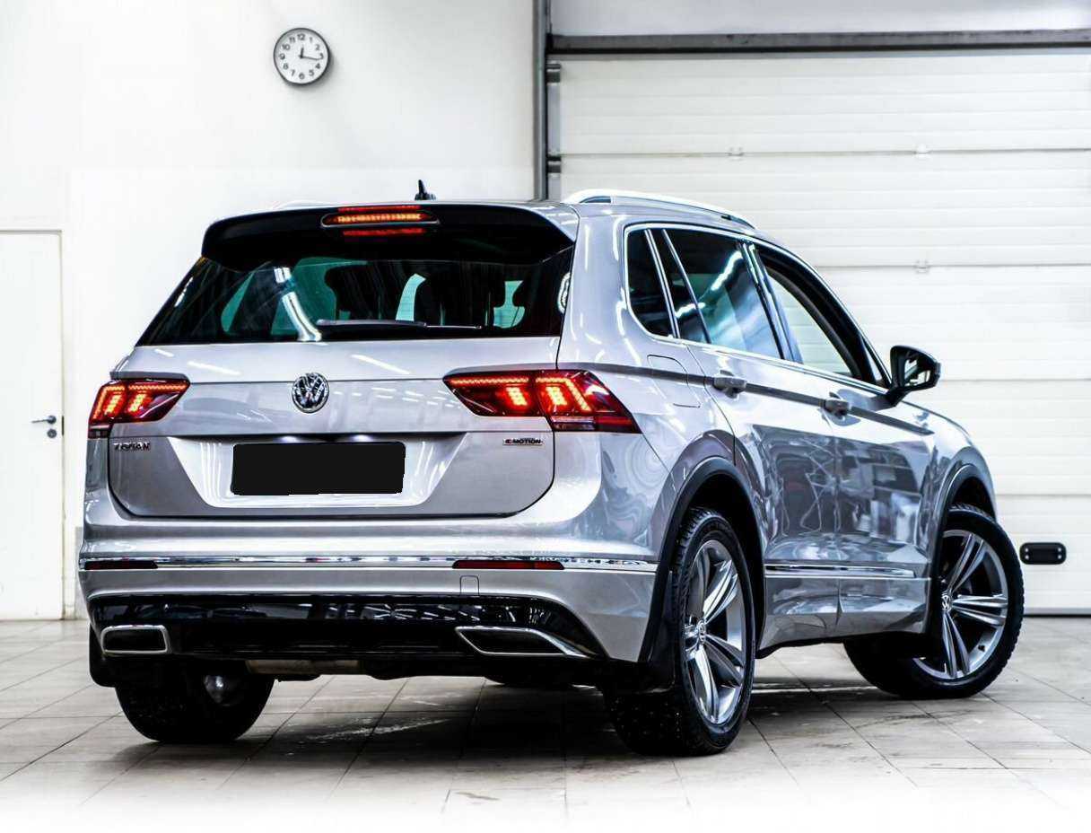 Купить Volkswagen Tiguan с пробегом. Фото: #2