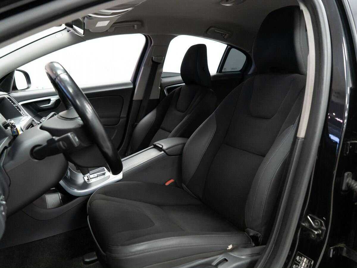 Купить Volvo S60 с пробегом. Фото: #5