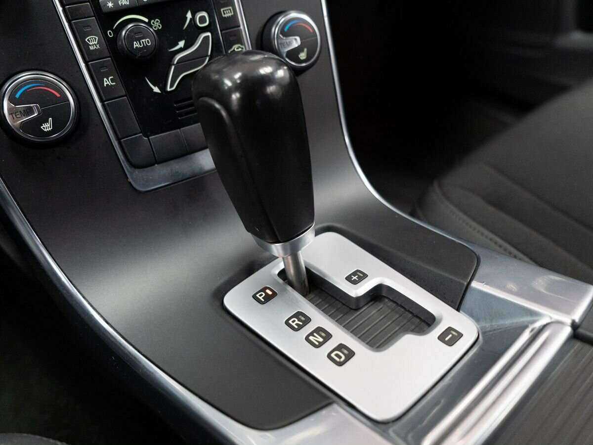 Купить Volvo S60 с пробегом. Фото: #11