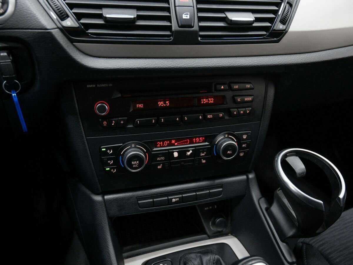 Купить BMW X1 с пробегом. Фото: #21