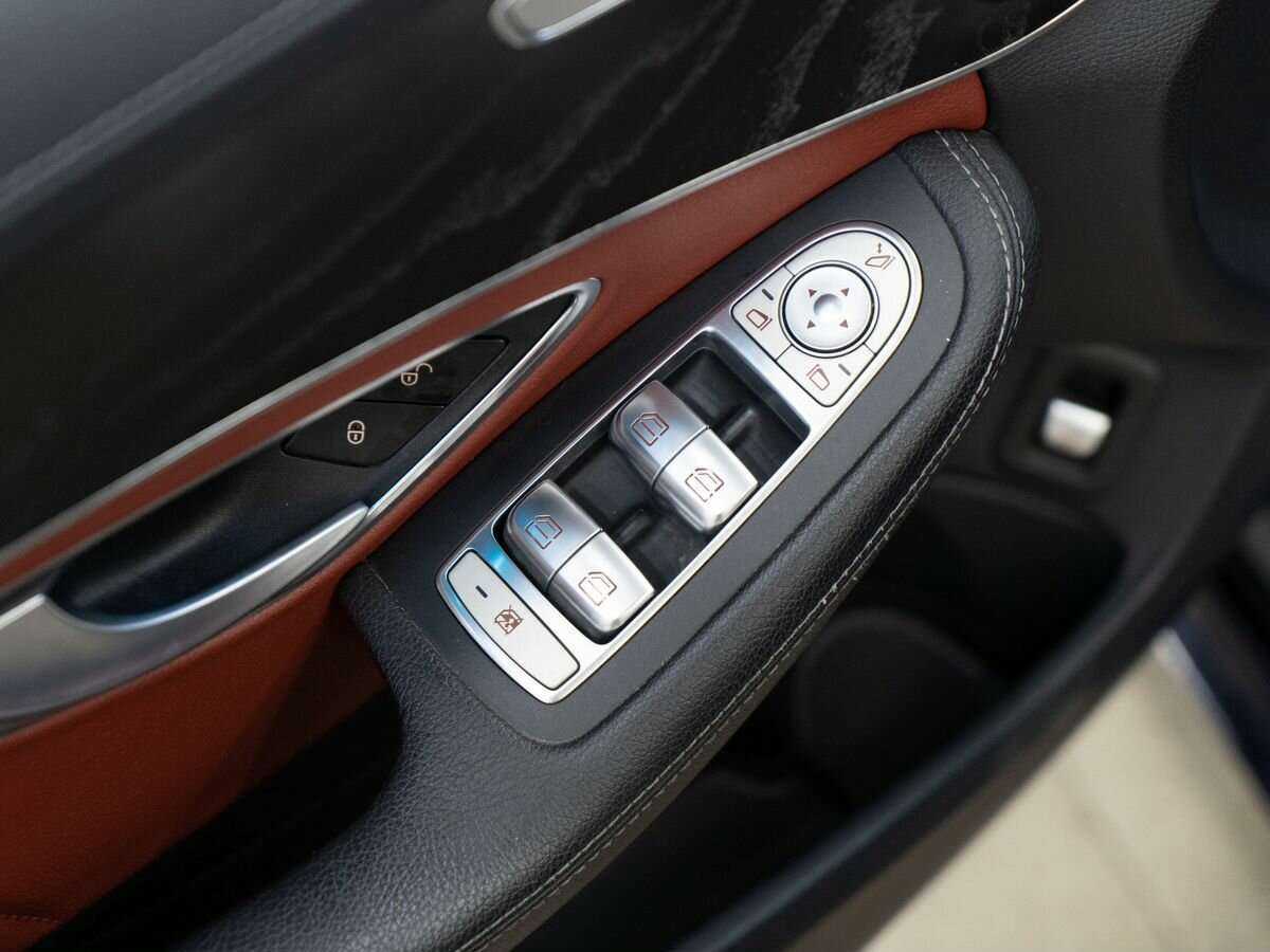 Купить Mercedes-Benz C-Класс с пробегом. Фото: #15