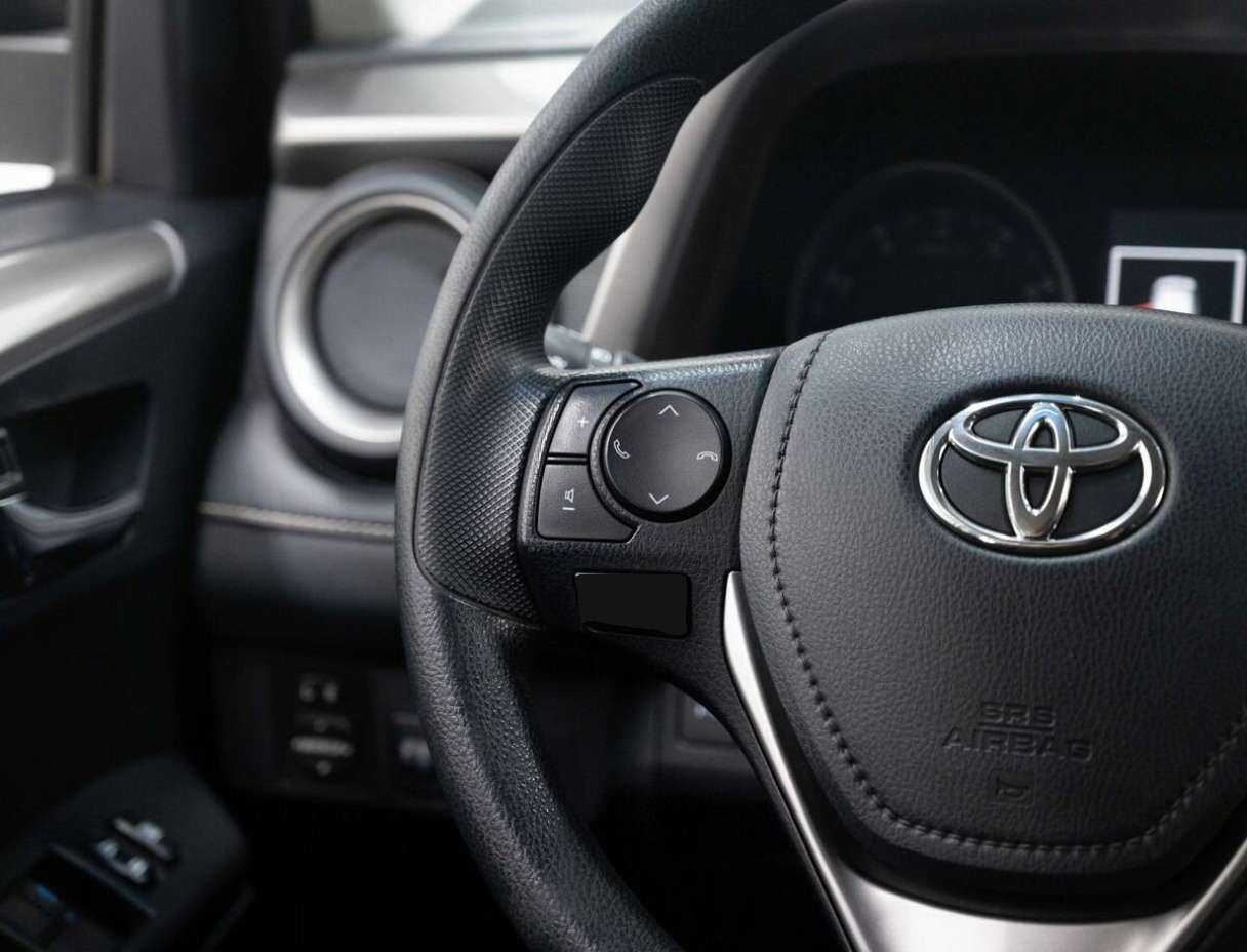 Купить Toyota RAV4 с пробегом. Фото: #17