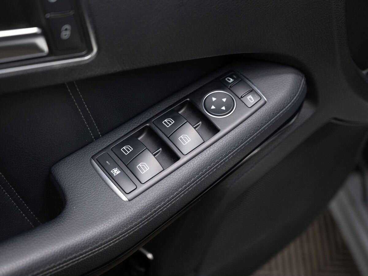 Купить Mercedes-Benz E-Класс с пробегом. Фото: #16