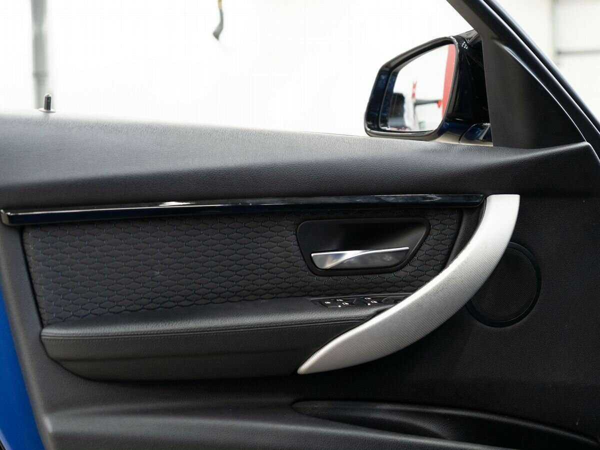 Купить BMW 3 серии с пробегом. Фото: #15