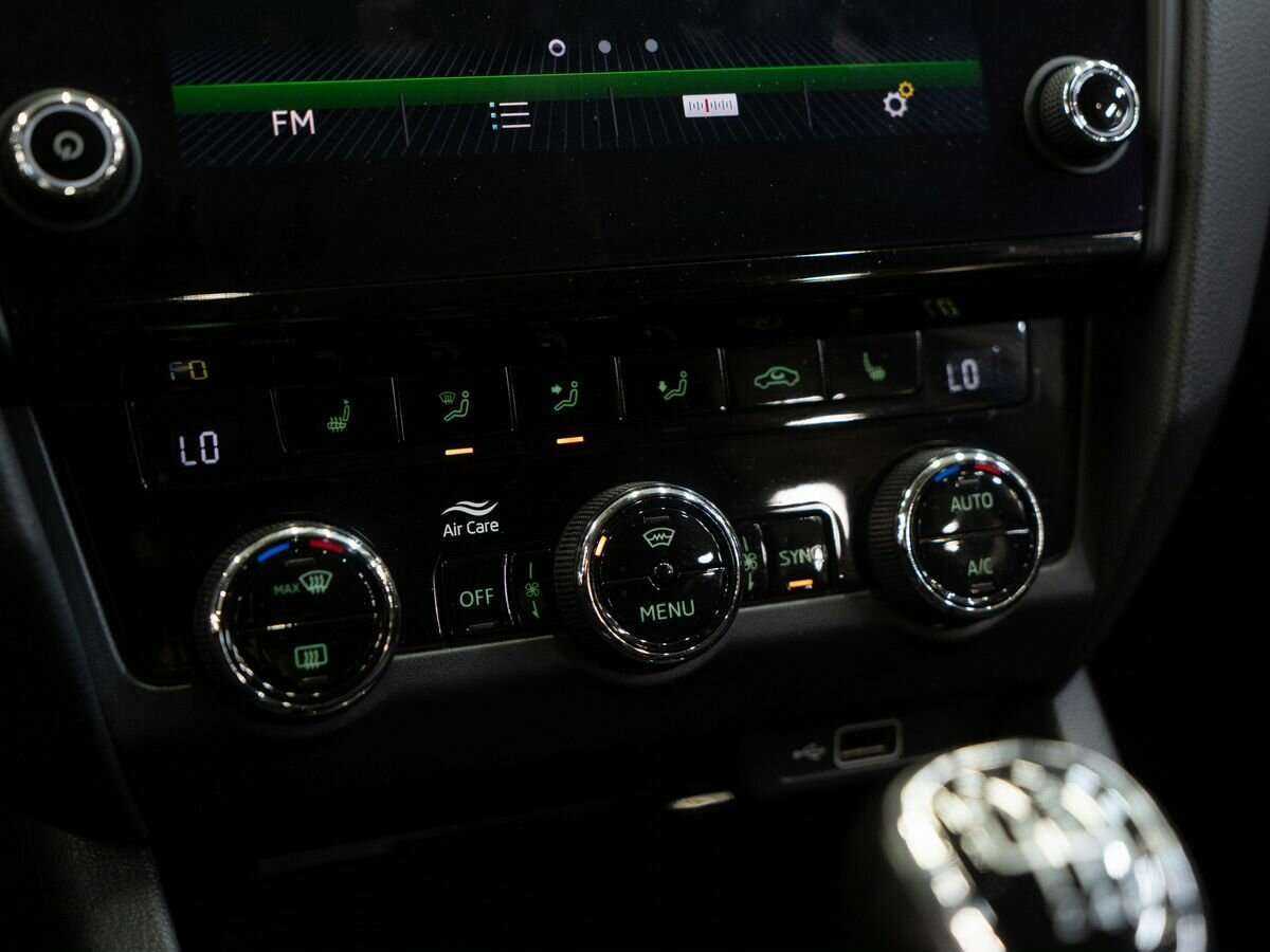 Купить Skoda Octavia с пробегом. Фото: #10