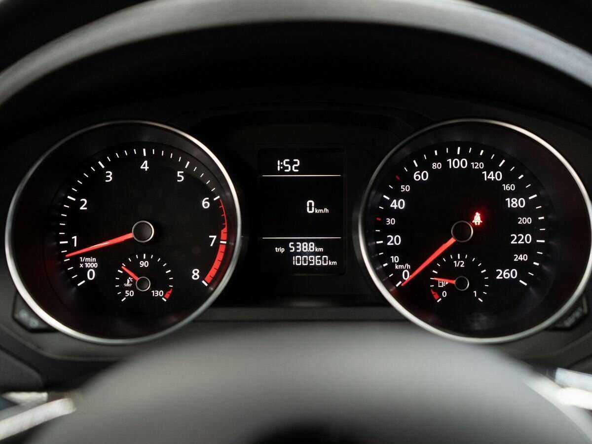 Купить Volkswagen Jetta с пробегом. Фото: #10