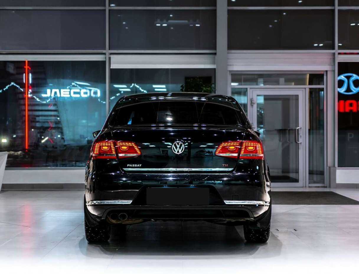 Купить Volkswagen Passat с пробегом. Фото: #4