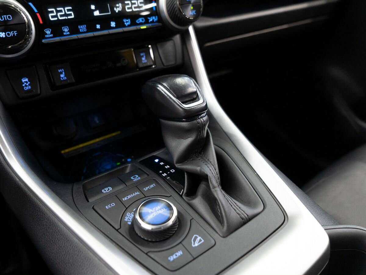 Купить Toyota RAV4 с пробегом. Фото: #11