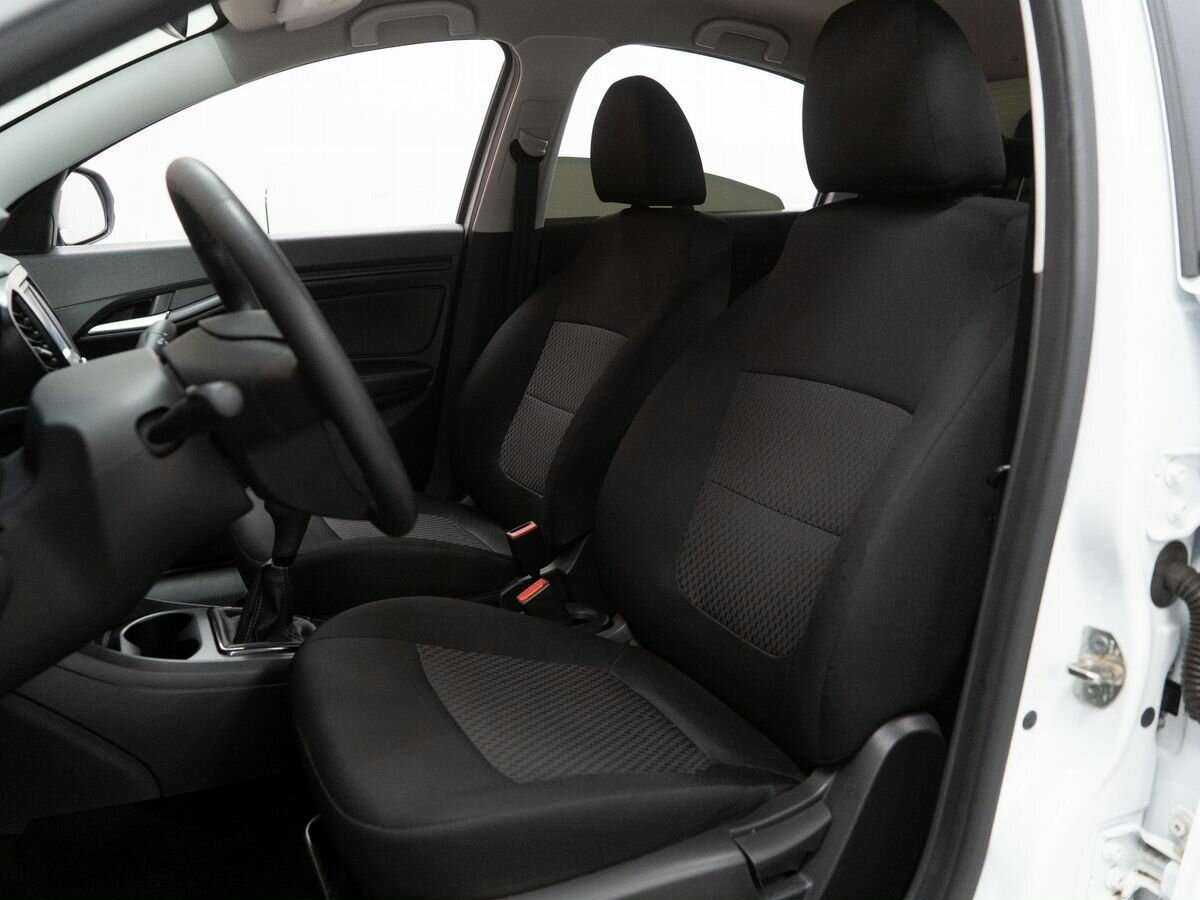 Купить Lada (ВАЗ) Vesta с пробегом. Фото: #5