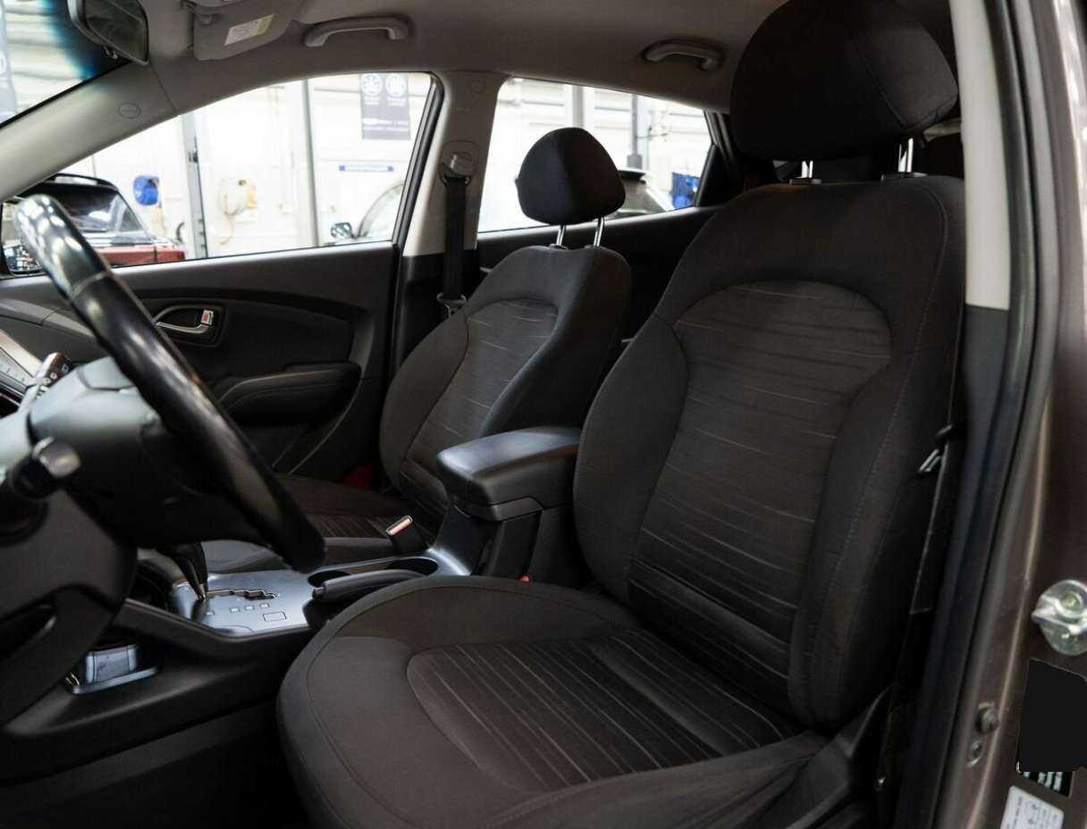 Купить Hyundai ix35 с пробегом. Фото: #5