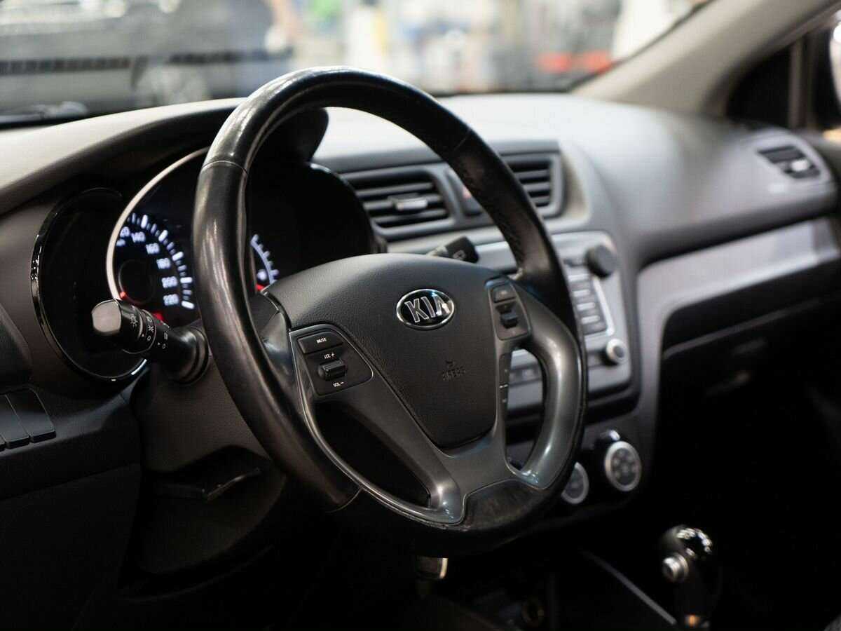 Купить Kia Rio с пробегом. Фото: #4