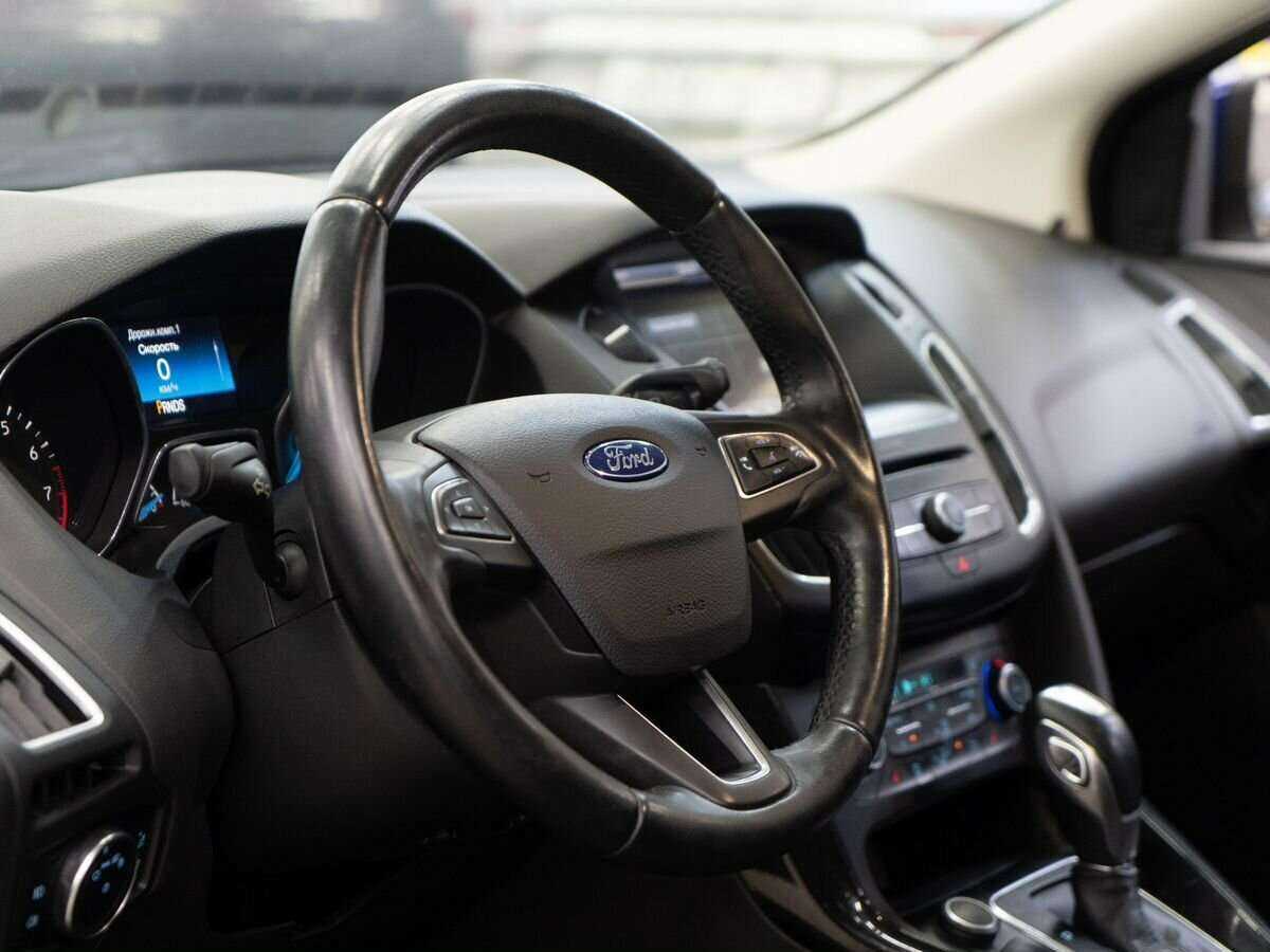 Купить Ford Focus с пробегом. Фото: #4