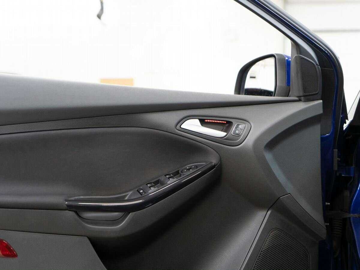 Купить Ford Focus с пробегом. Фото: #15