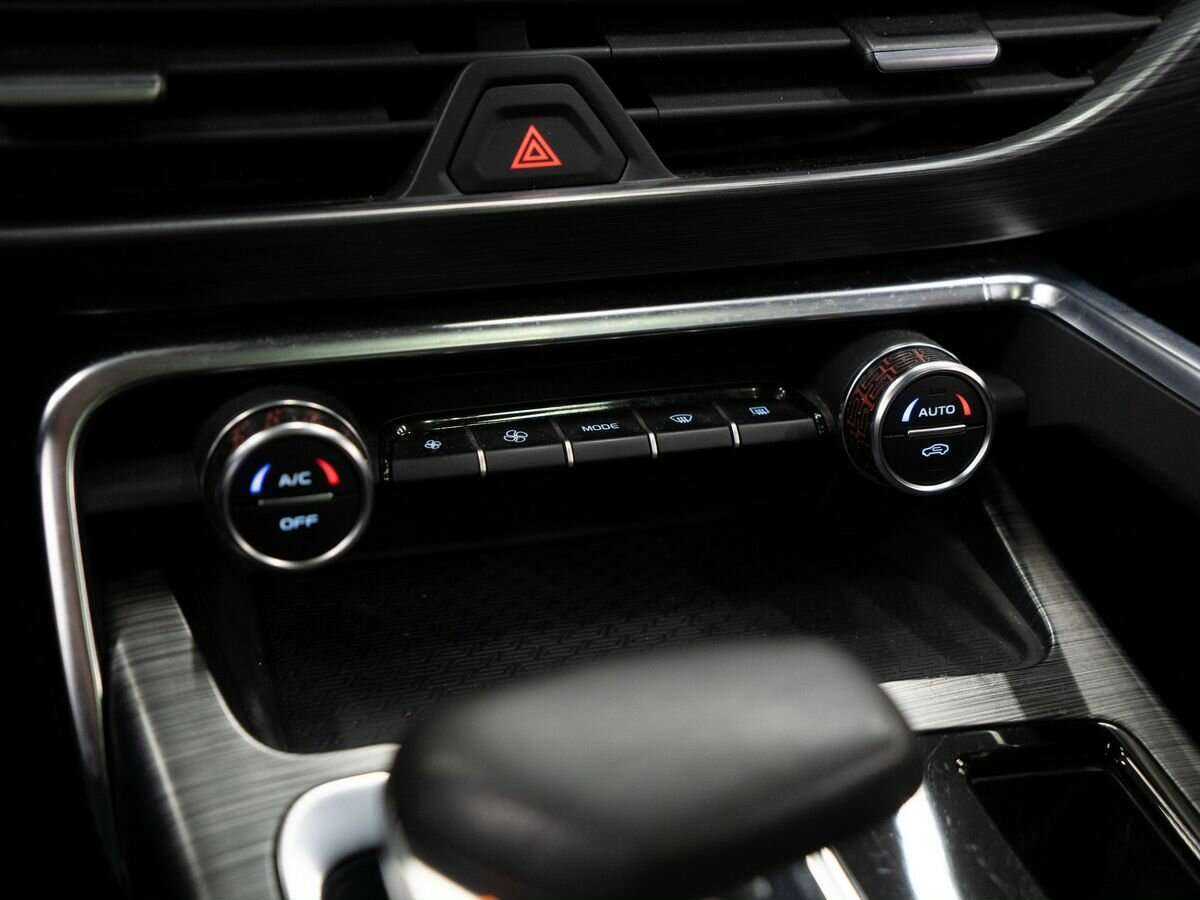 Купить Geely Tugella с пробегом. Фото: #15