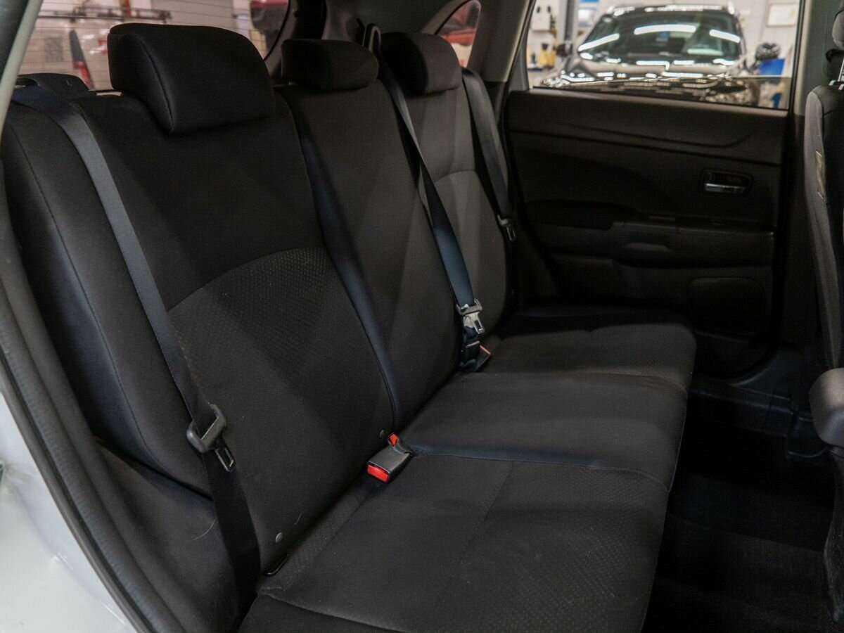 Купить Mitsubishi ASX с пробегом. Фото: #7