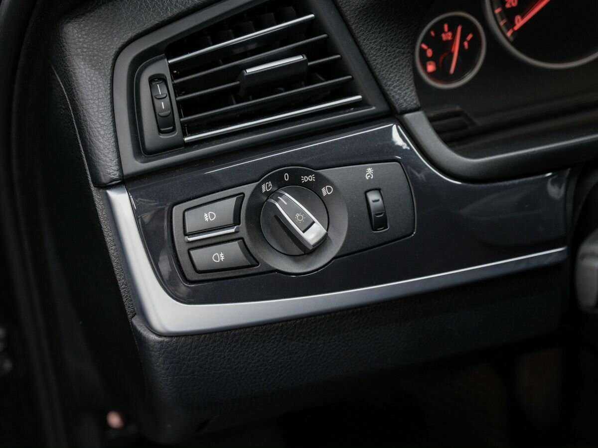 Купить BMW 5 серии с пробегом. Фото: #13