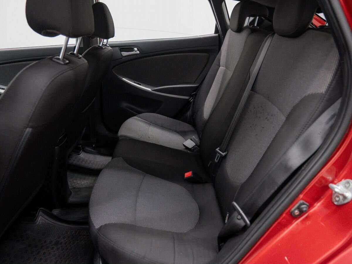 Купить Hyundai Solaris с пробегом. Фото: #10