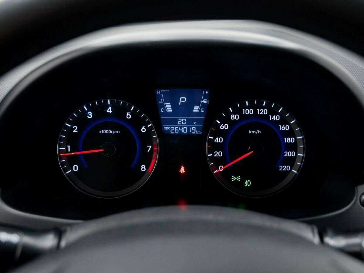 Купить Hyundai Solaris с пробегом. Фото: #20