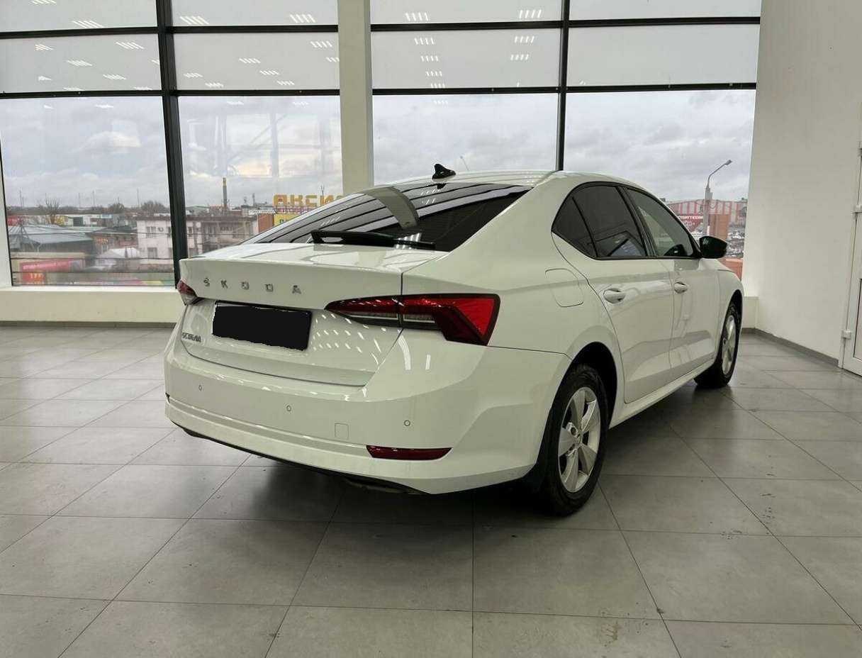 Купить Skoda Octavia с пробегом. Фото: #4
