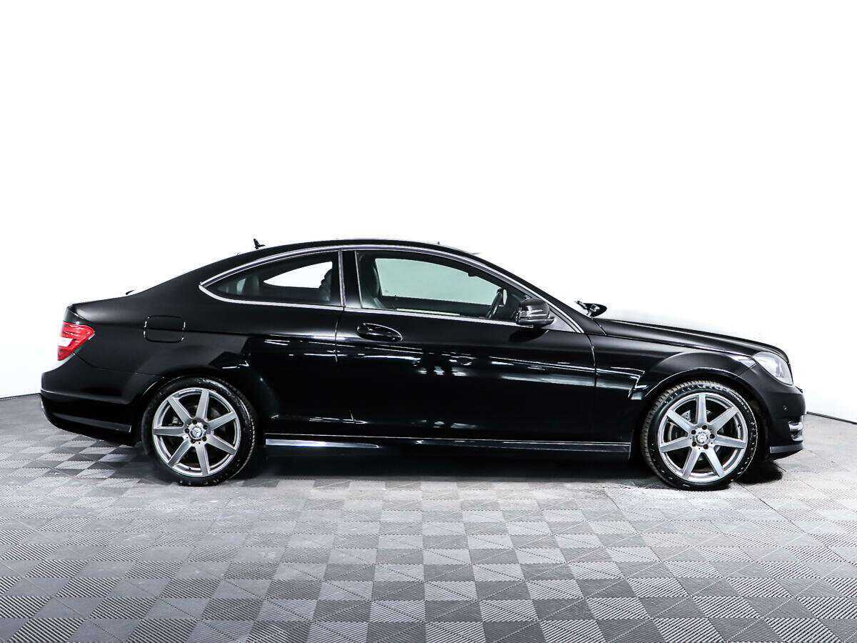 Купить Mercedes-Benz C-Класс с пробегом. Фото: #3