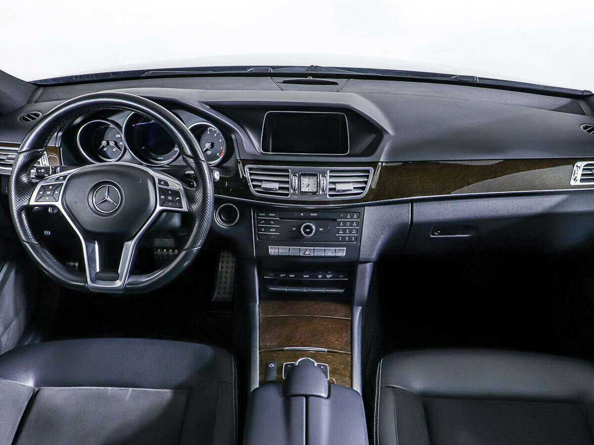 Купить Mercedes-Benz E-Класс с пробегом. Фото: #10