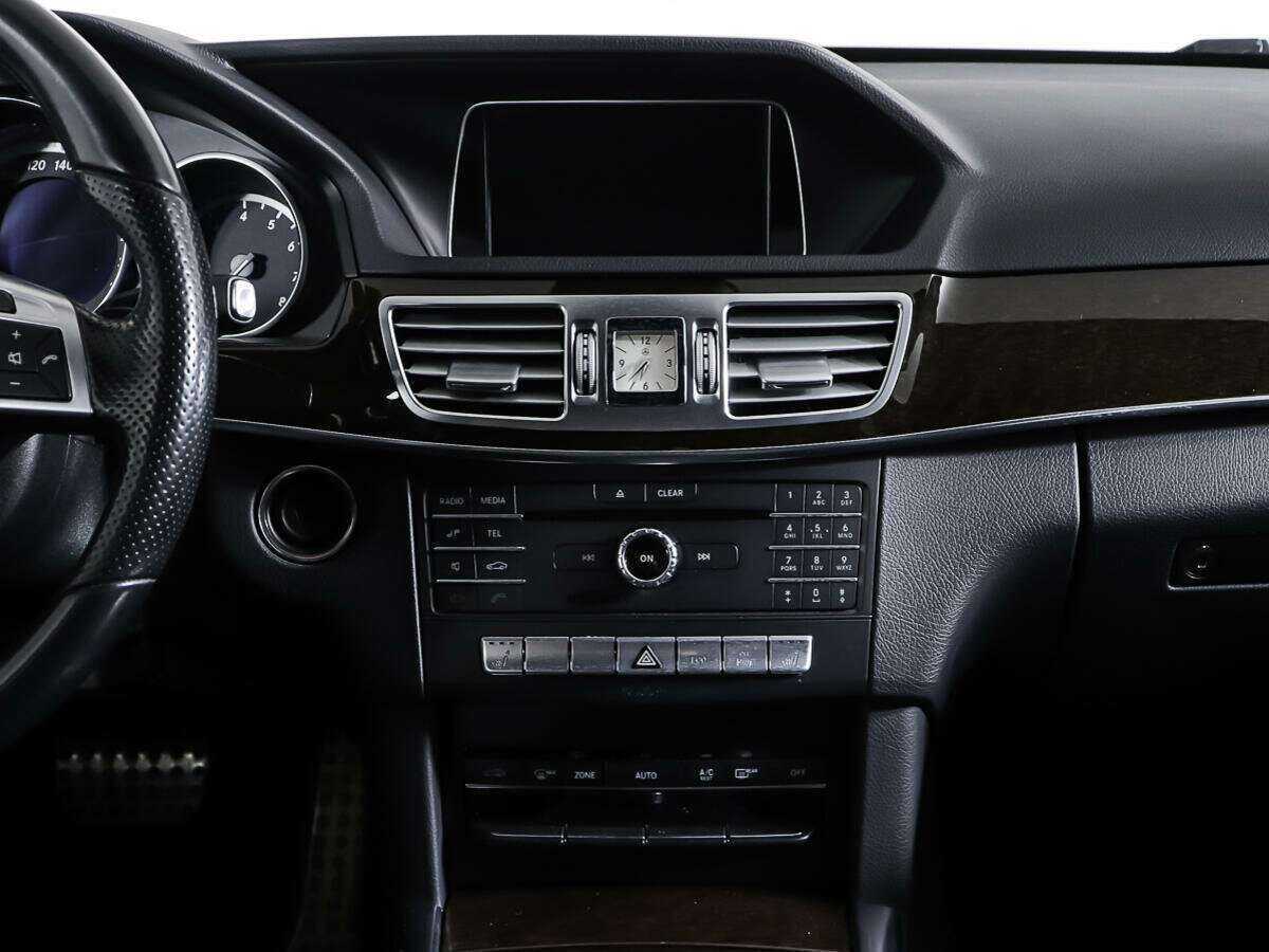 Купить Mercedes-Benz E-Класс с пробегом. Фото: #11