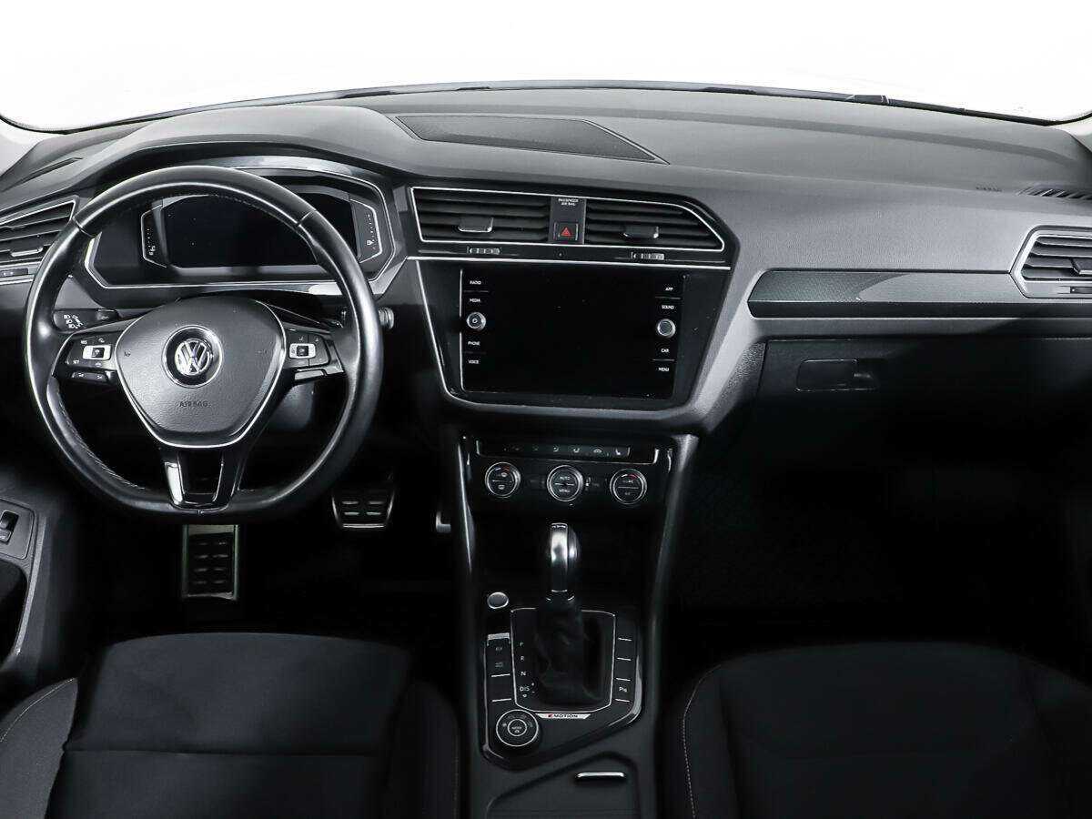 Купить Volkswagen Tiguan с пробегом. Фото: #10