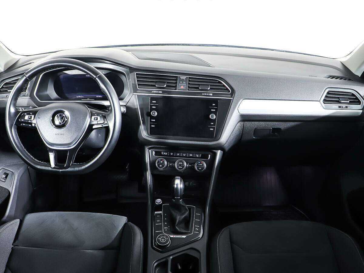 Купить Volkswagen Tiguan с пробегом. Фото: #10