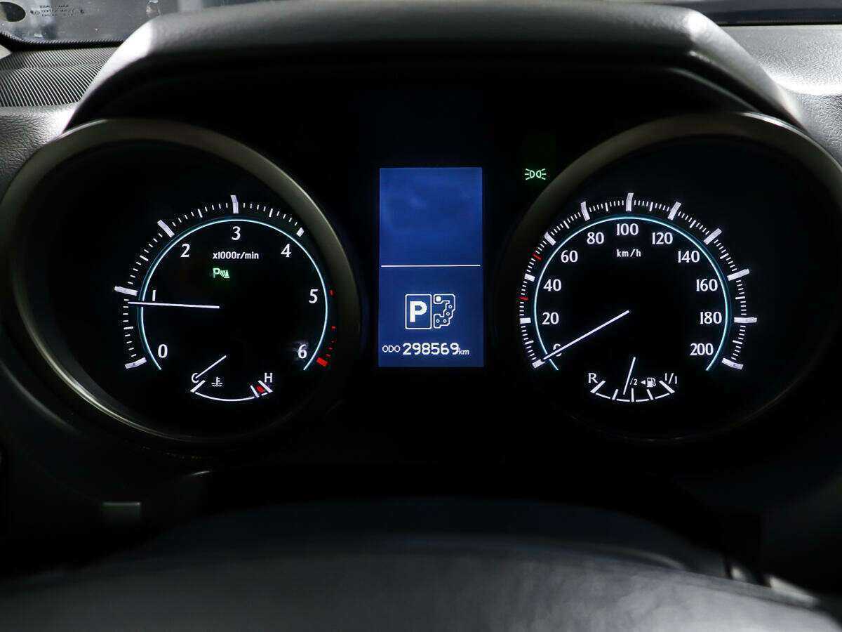 Купить Toyota Land Cruiser Prado с пробегом. Фото: #13