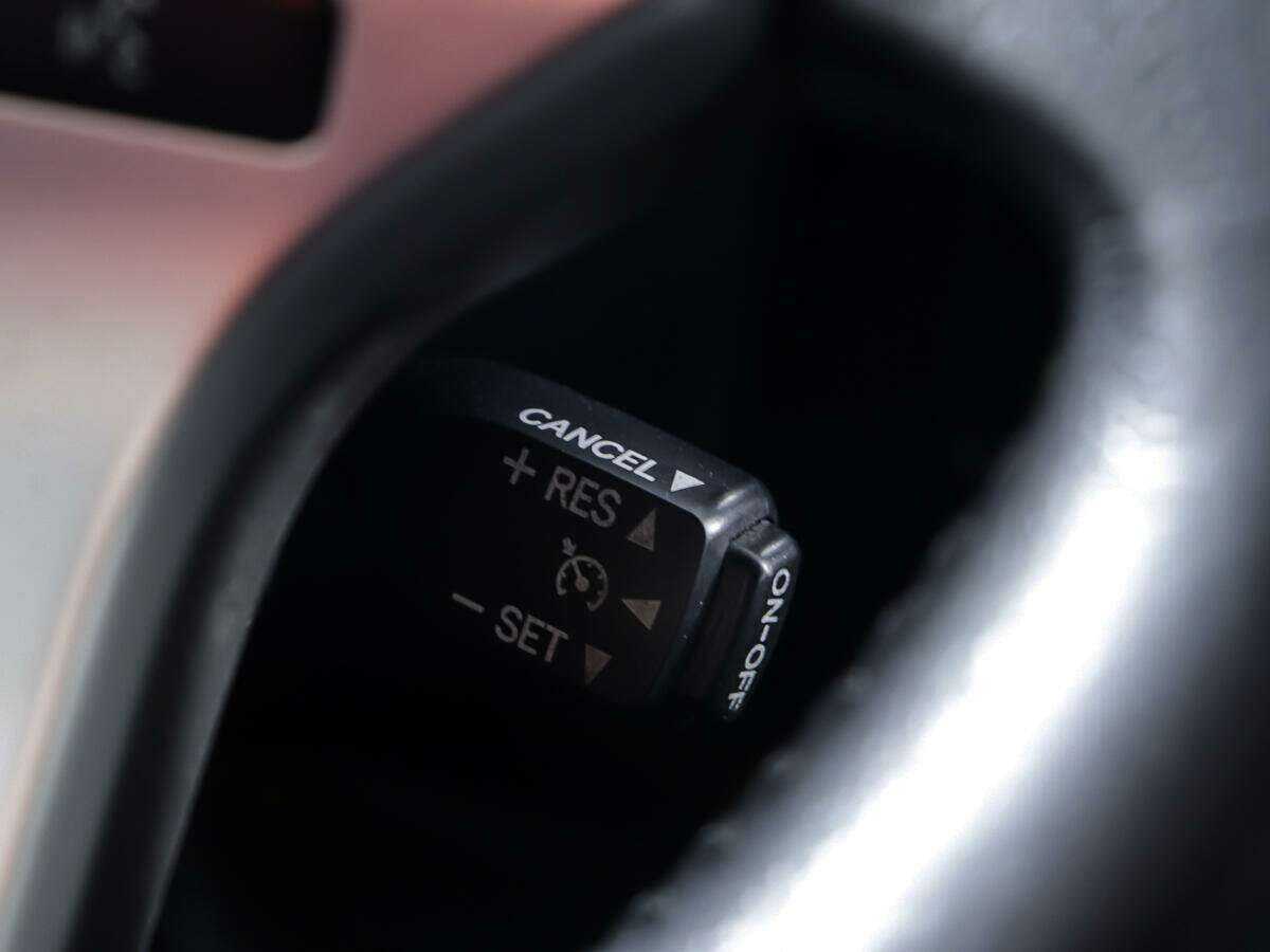 Купить Toyota Land Cruiser Prado с пробегом. Фото: #16