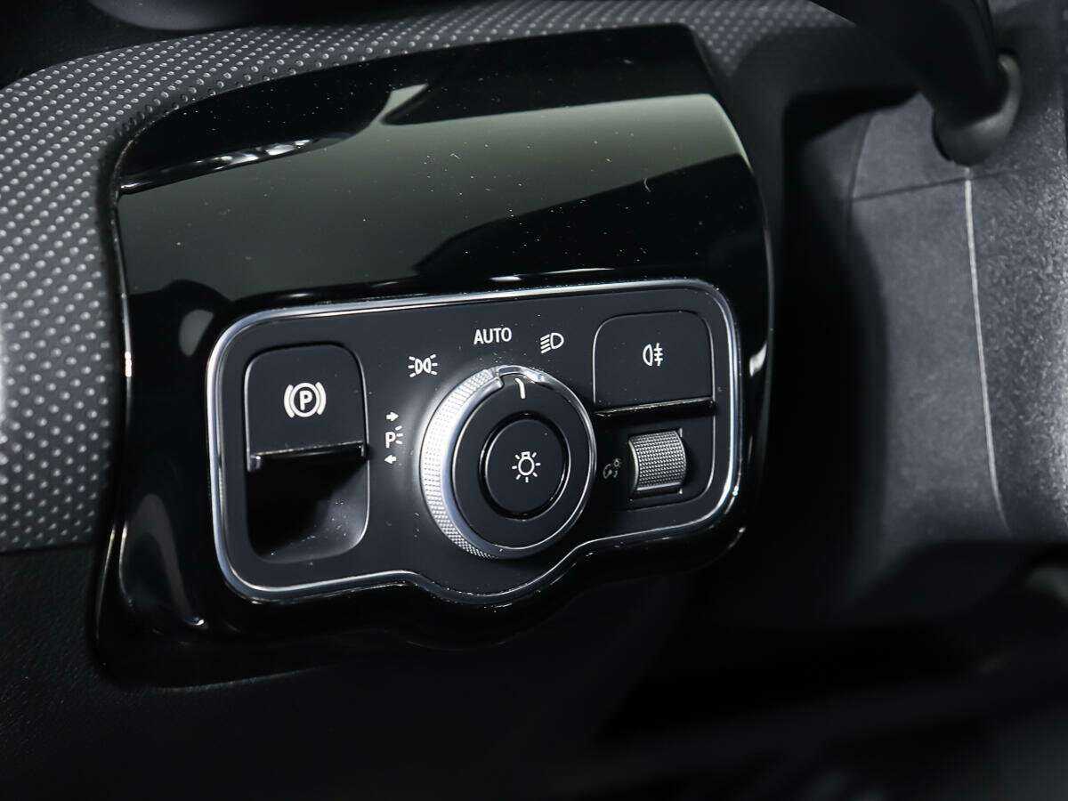 Купить Mercedes-Benz CLA с пробегом. Фото: #15