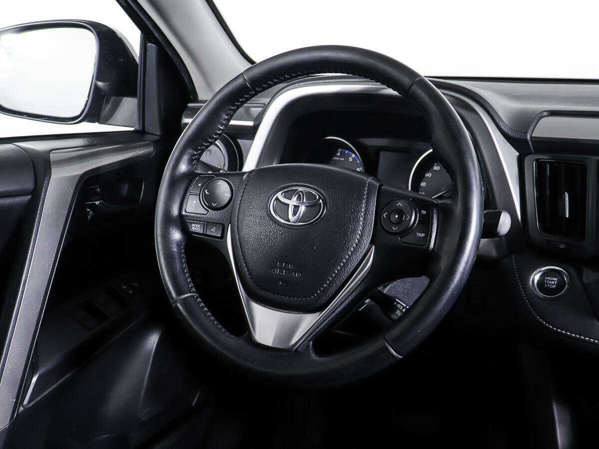 Купить Toyota RAV4 с пробегом. Фото: #14