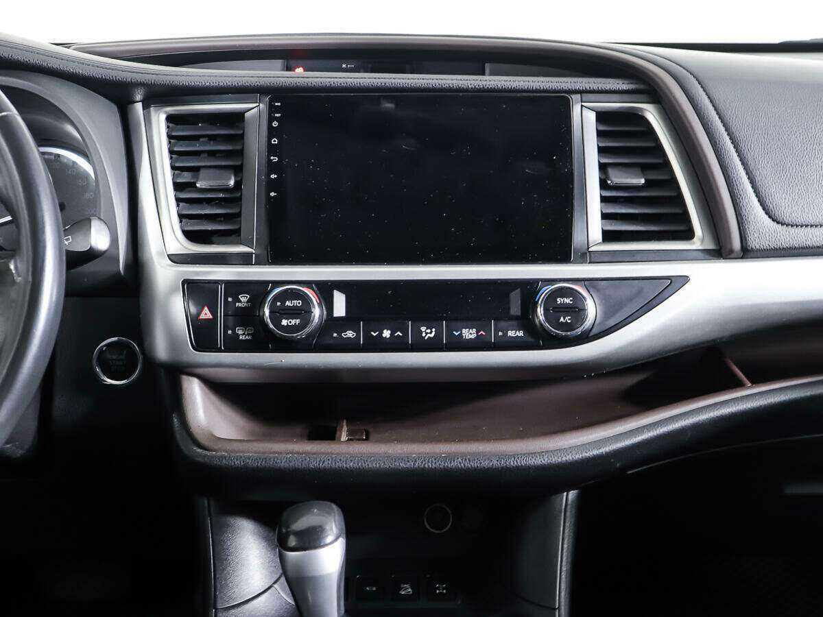 Купить Toyota Highlander с пробегом. Фото: #11